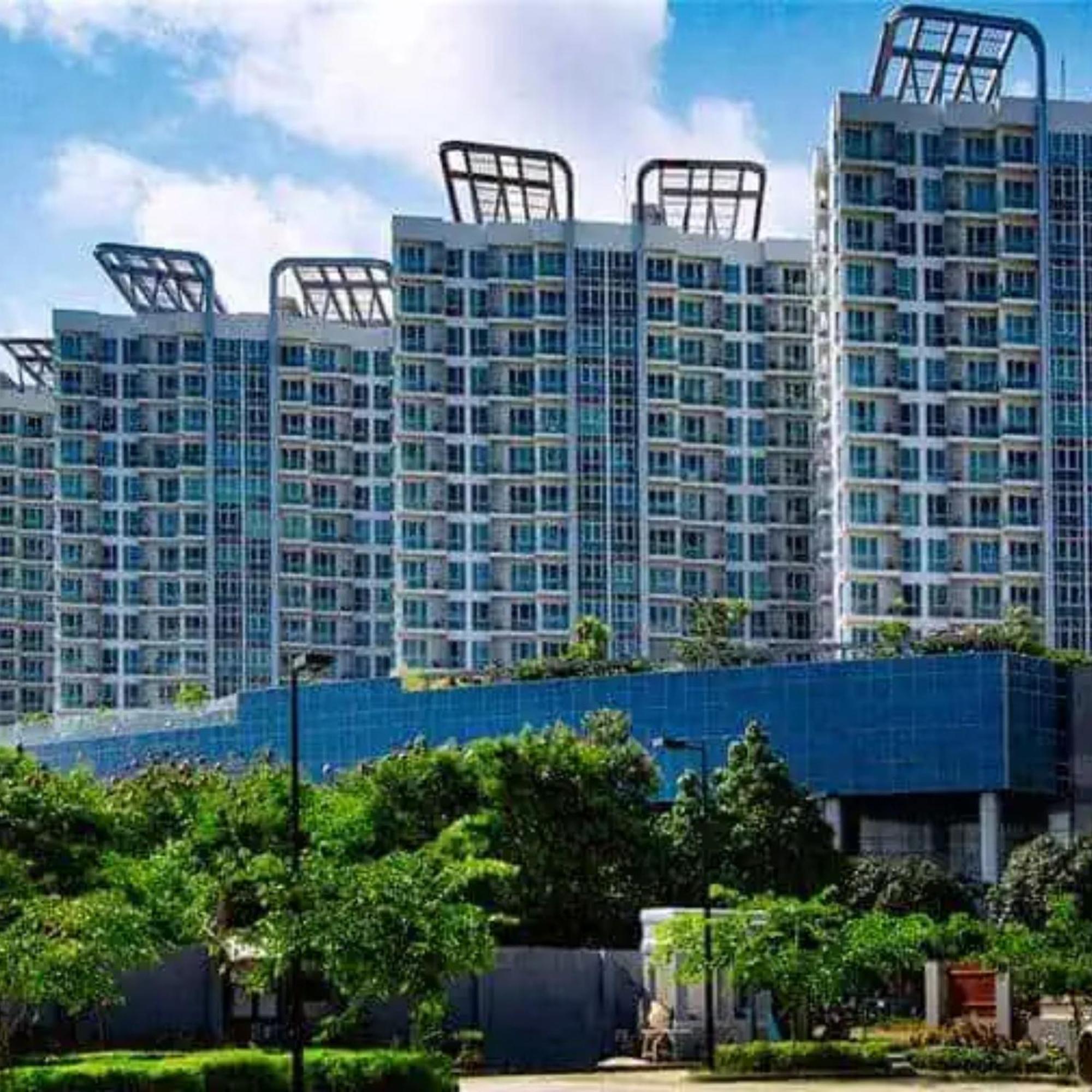 Mactan Newtown 8 Boulevard Deluxe Punta Engano  Exterior photo
